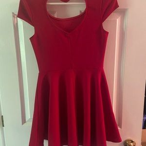 Adorable Charlotte Russe tunic Top/dress M, Heart/valentine cut out on back!